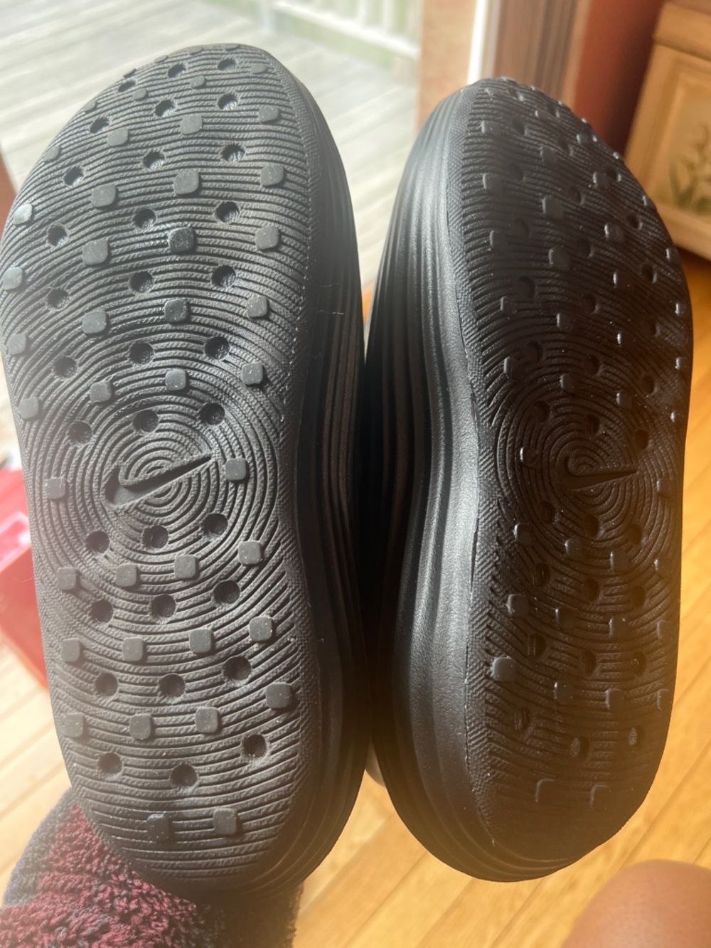 Nike ReactX Rejuven8 bundle.  Cream
And black like new condition .. see photos - Picture 7 of 7